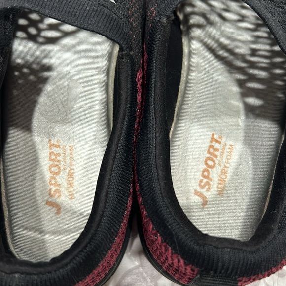 J Sport - Memory Foam slip on all Terra Traction - Picture 2 of 8